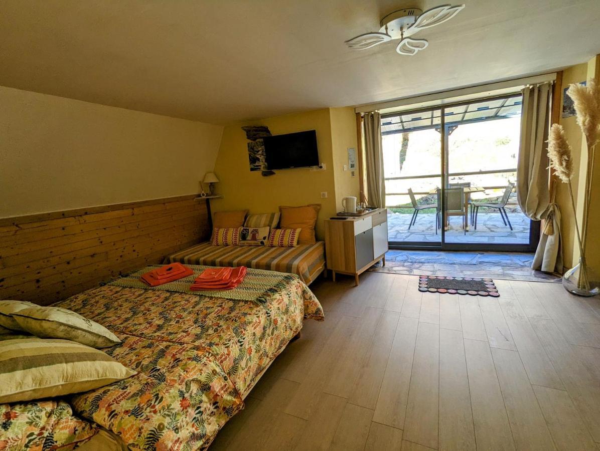 Chambres D'Hotes Le Lepadou-Bas Saint-Chély-dʼAubrac 외부 사진