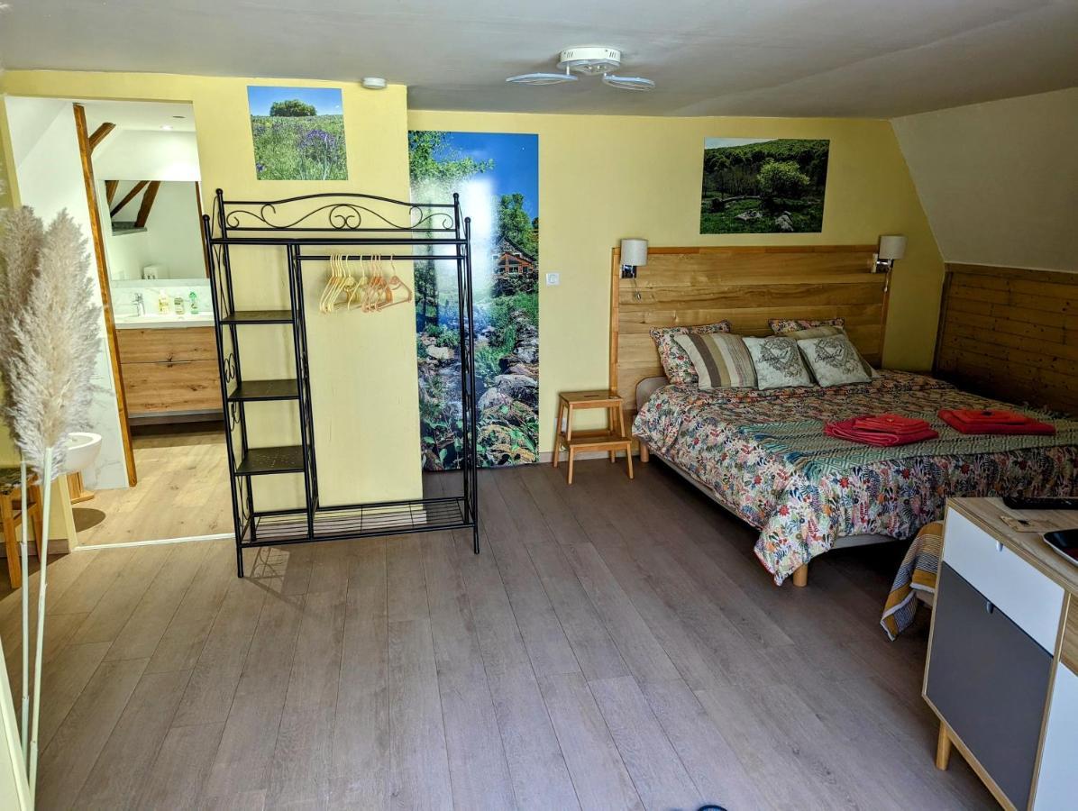 Chambres D'Hotes Le Lepadou-Bas Saint-Chély-dʼAubrac 외부 사진